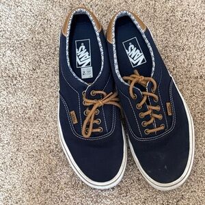 Vans Navy Canvas Low-Top Sneakers with Brown Trim. Size 11